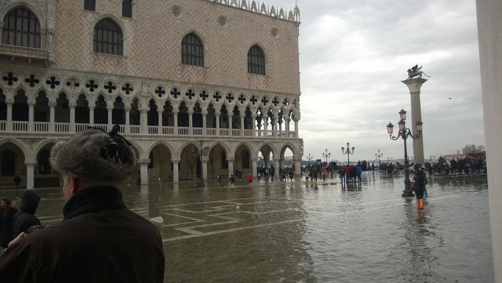 In Venice Back To San Marco Tourist Apartment Luaran gambar