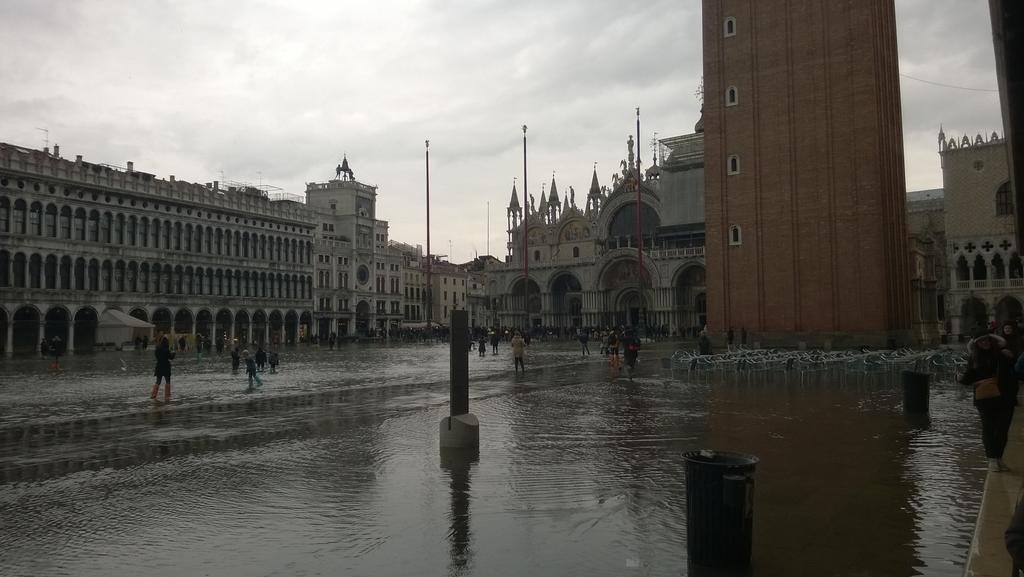 In Venice Back To San Marco Tourist Apartment Luaran gambar
