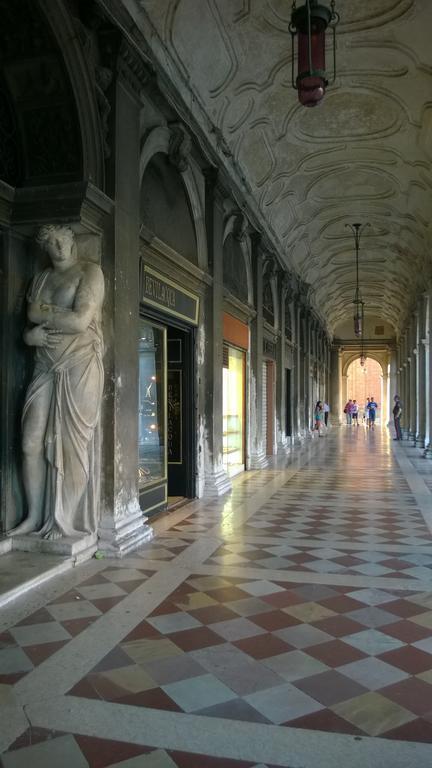 In Venice Back To San Marco Tourist Apartment Luaran gambar