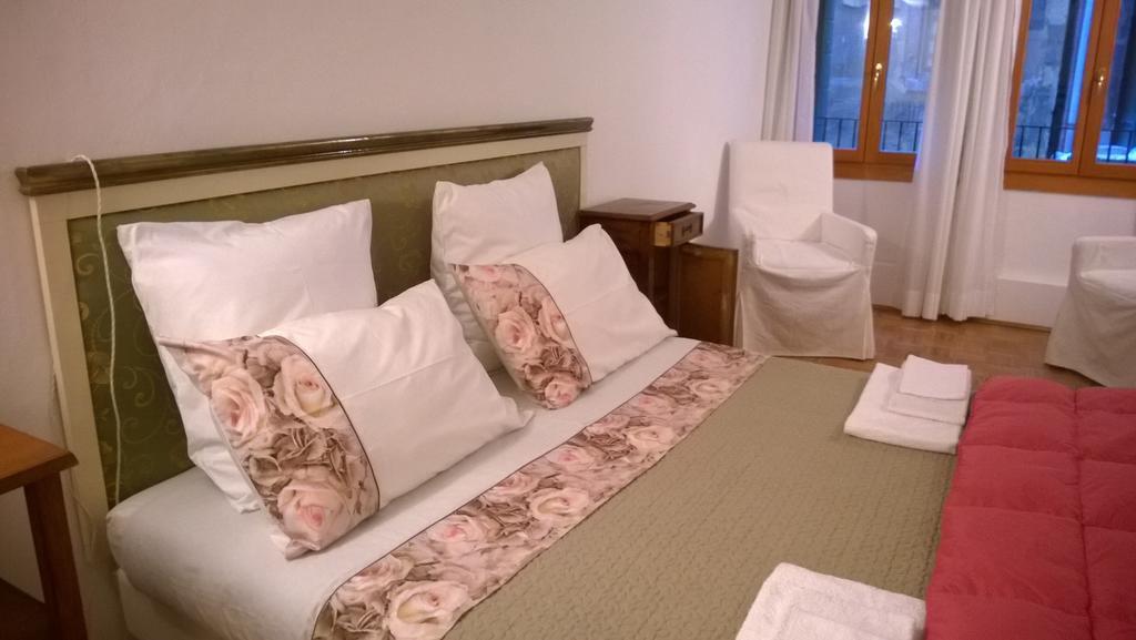 In Venice Back To San Marco Tourist Apartment Bilik gambar